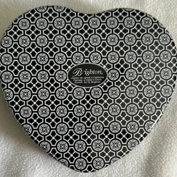 Brighton Heart Tin with Black and White Design - Picture 2 of 3